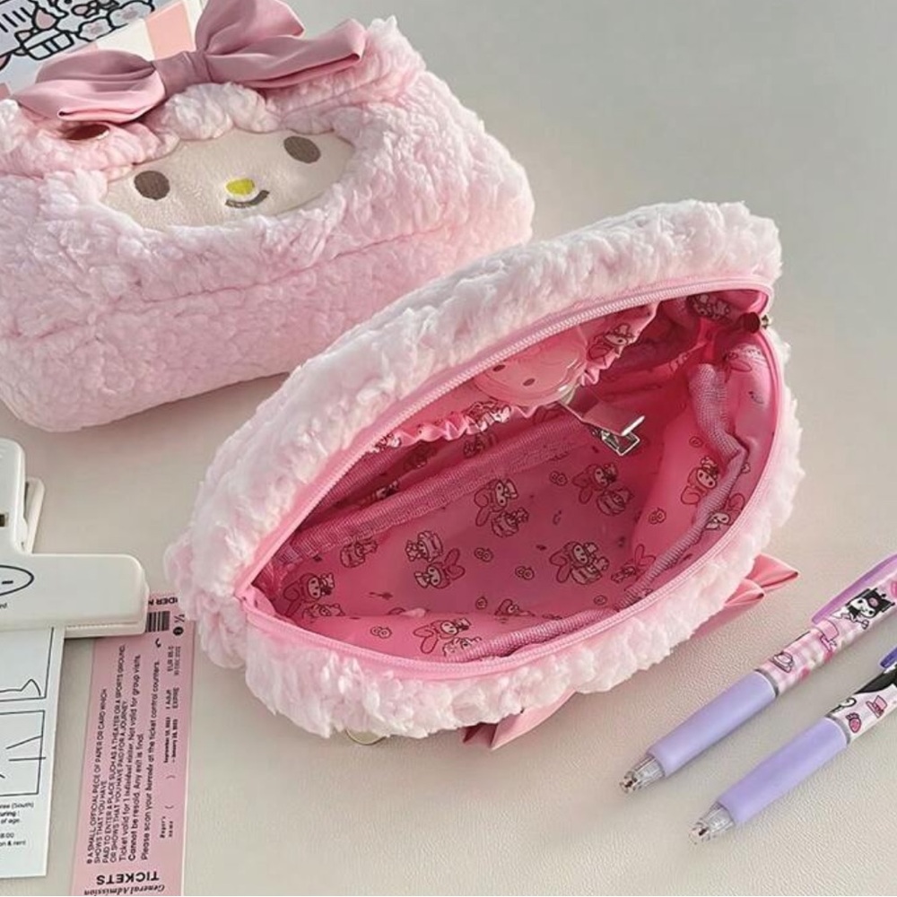 FREE W/ $20+ PURCHASE 🤍 sanrio my sweet piano & my melody zip makeup bag - Picture 4 of 7